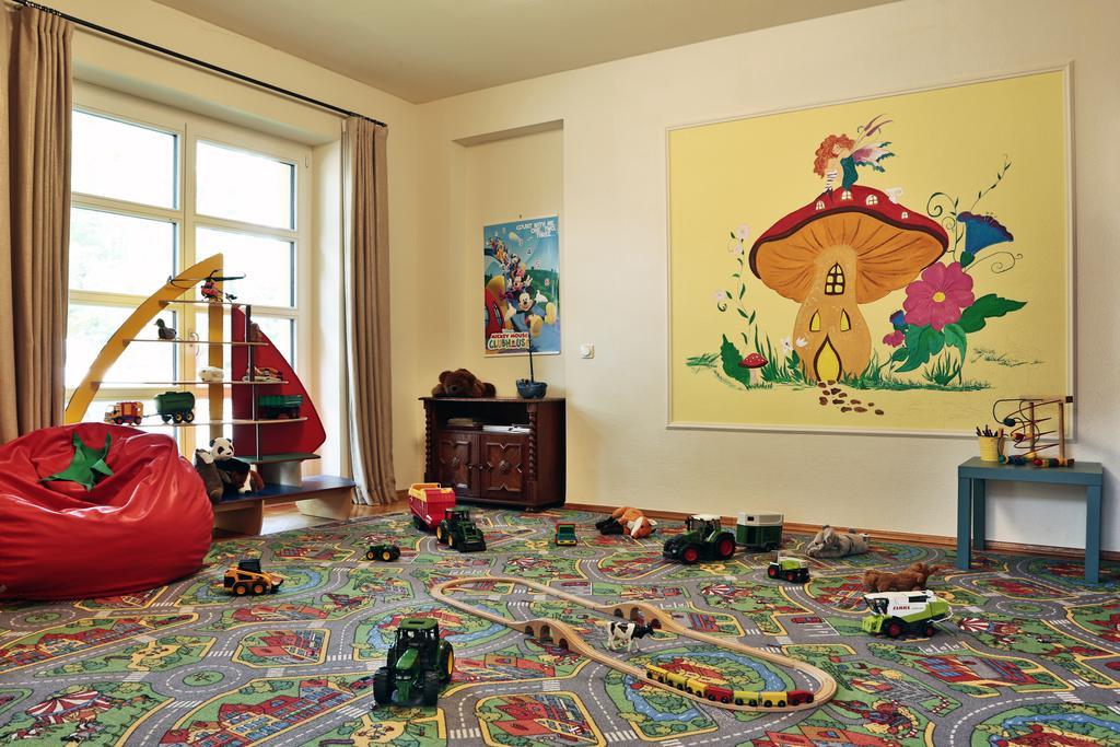 Hubertus Hof Landhotel Balatonfenyves Esterno foto